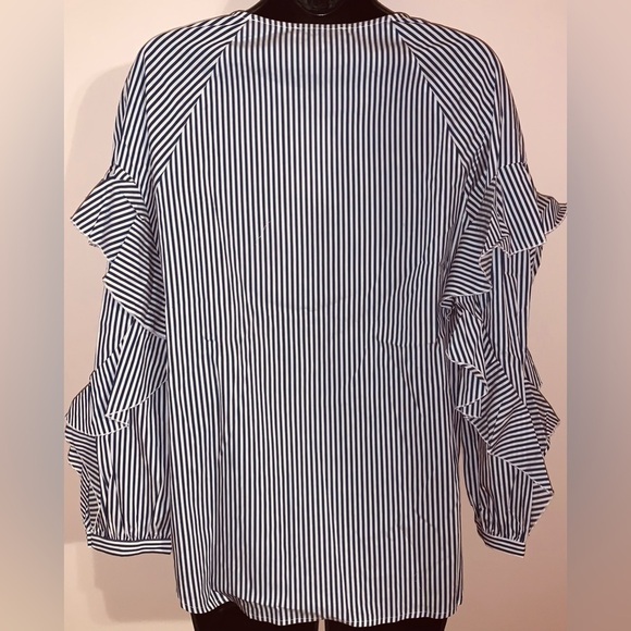 7 for all Mankind Ruffle Long Sleeve Striped Blouse NWT - Picture 4 of 6
